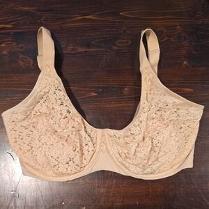 Chantelle Tan Lace Full-Coverage Bra with Wide Straps